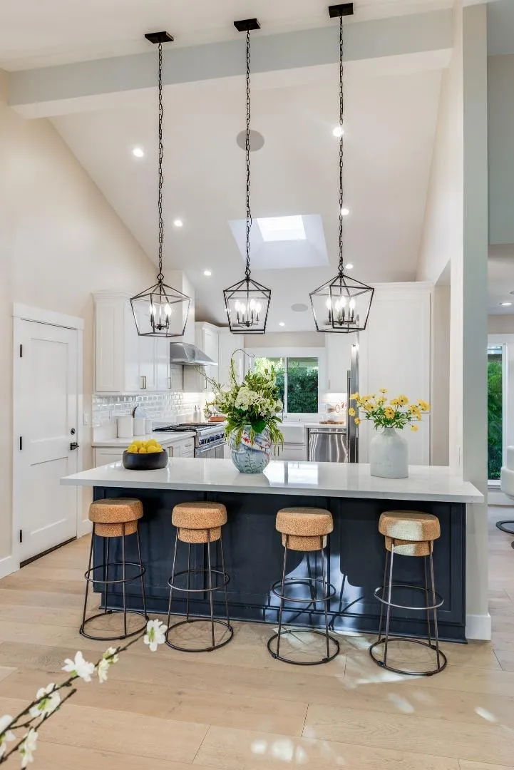 2886 Emerson Street Palo Alto, CA 94306
