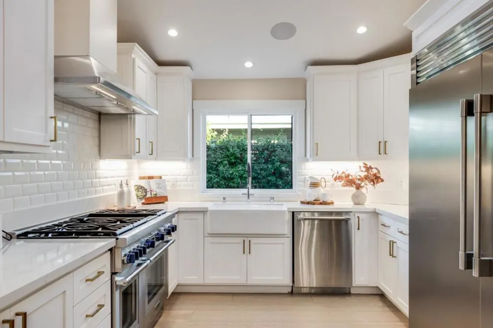 2886 Emerson Street Palo Alto, CA 94306