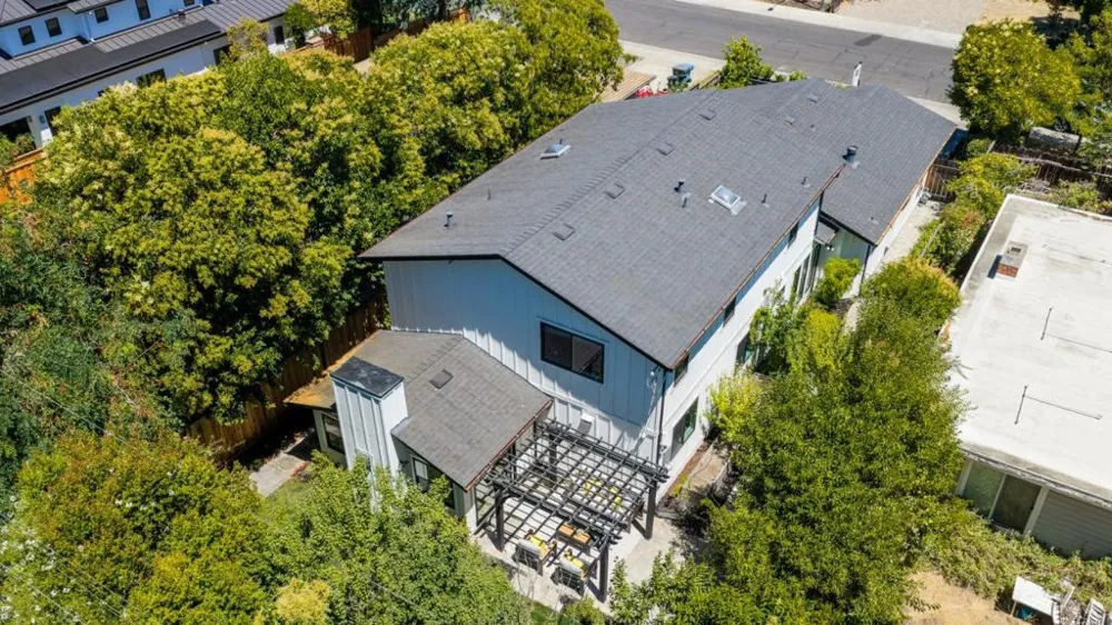 2886 Emerson Street Palo Alto, CA 94306