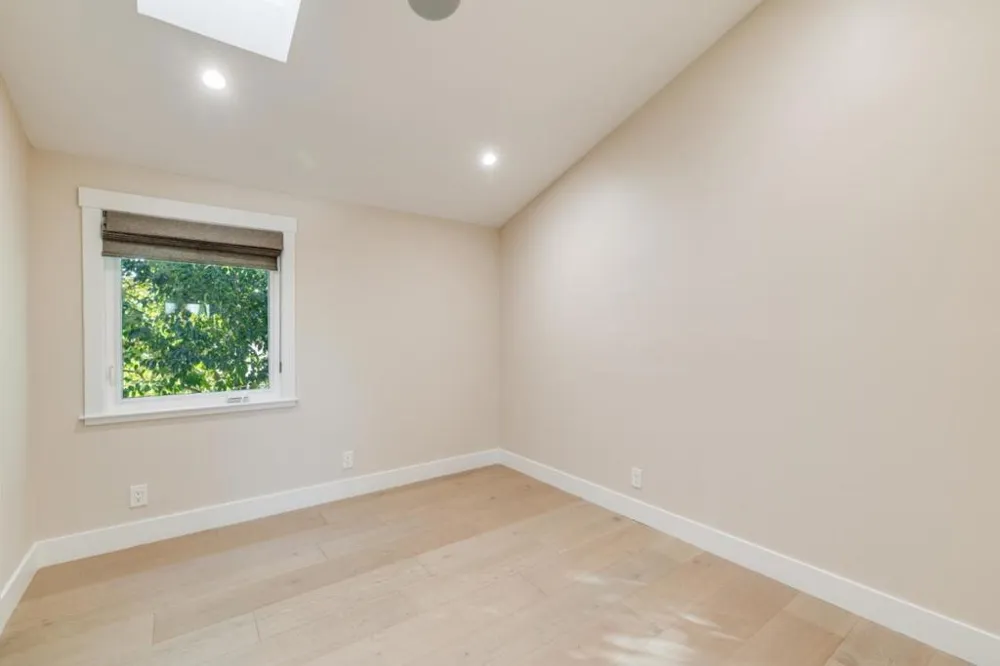 2886 Emerson Street Palo Alto, CA 94306