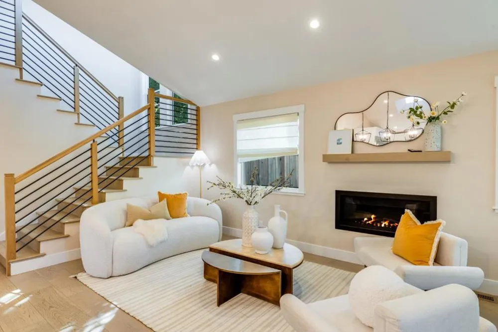 2886 Emerson Street Palo Alto, CA 94306