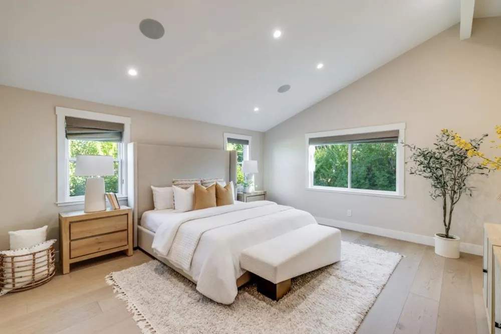 2886 Emerson Street Palo Alto, CA 94306