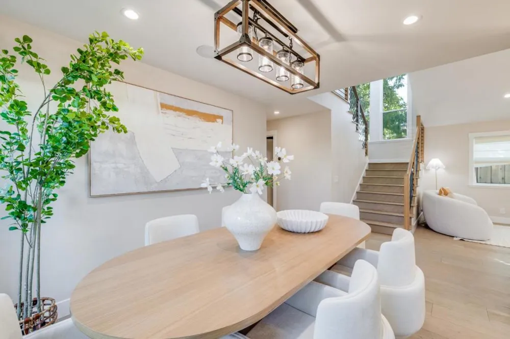 2886 Emerson Street Palo Alto, CA 94306