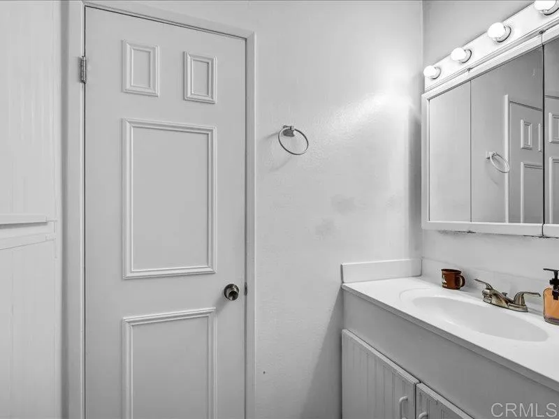 202 Candice Place Vista, CA 92083