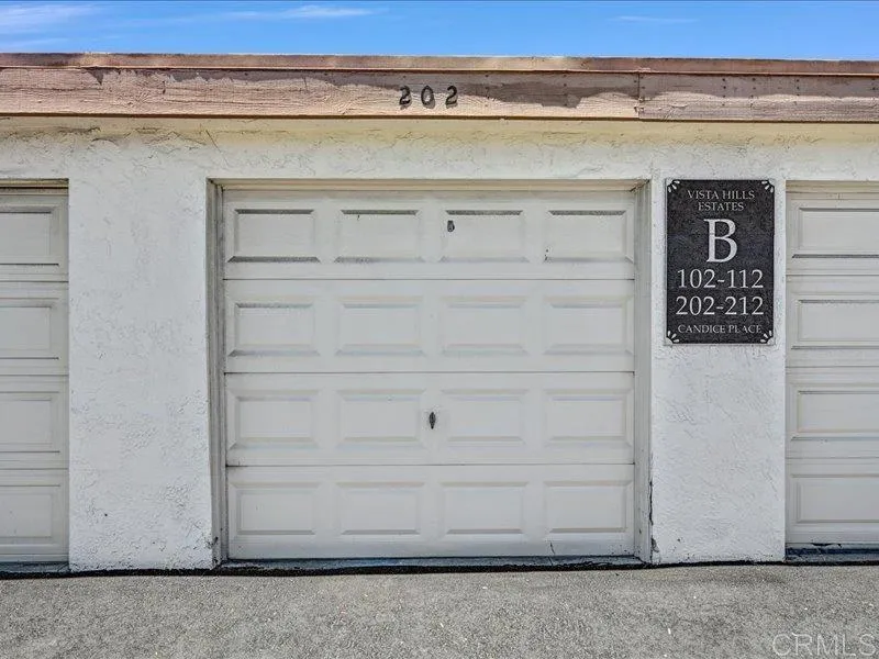 202 Candice Place Vista, CA 92083