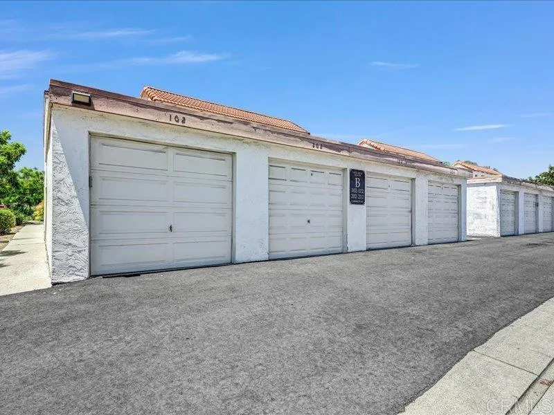 202 Candice Place Vista, CA 92083
