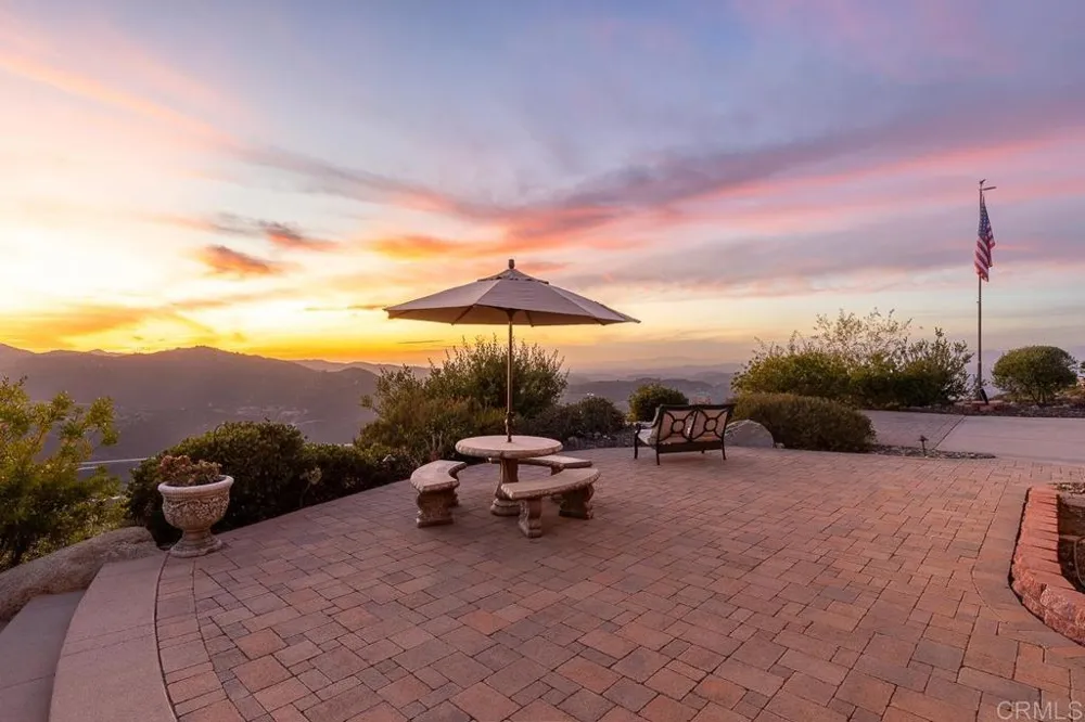 29472 Welk Highland Dr. Escondido, CA 92026