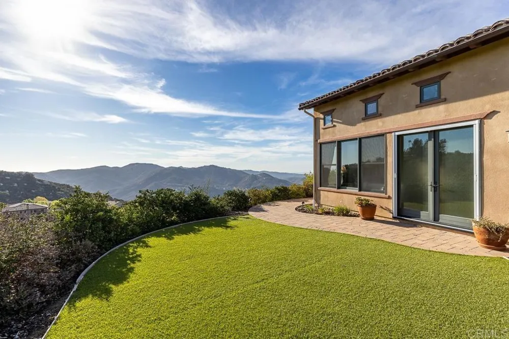 29472 Welk Highland Dr. Escondido, CA 92026