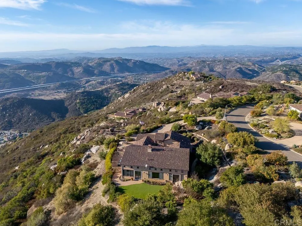 29472 Welk Highland Dr. Escondido, CA 92026
