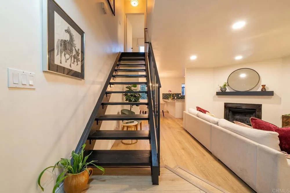 2136 Oceanside Boulevard Oceanside, CA 92054
