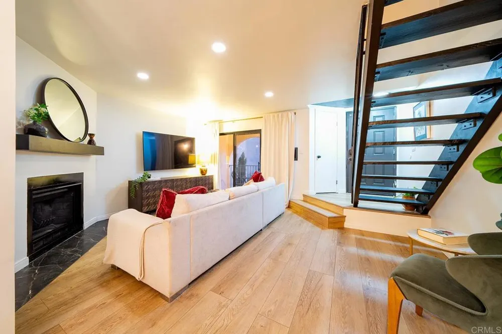 2136 Oceanside Boulevard Oceanside, CA 92054