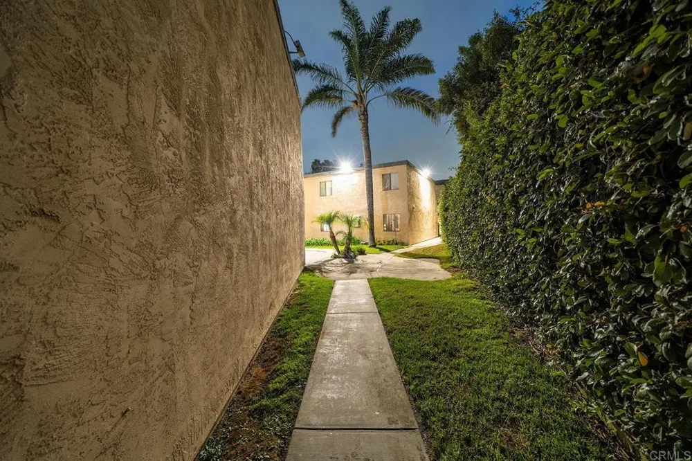 2136 Oceanside Boulevard Oceanside, CA 92054