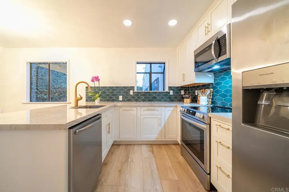 2136 Oceanside Boulevard Oceanside, CA 92054