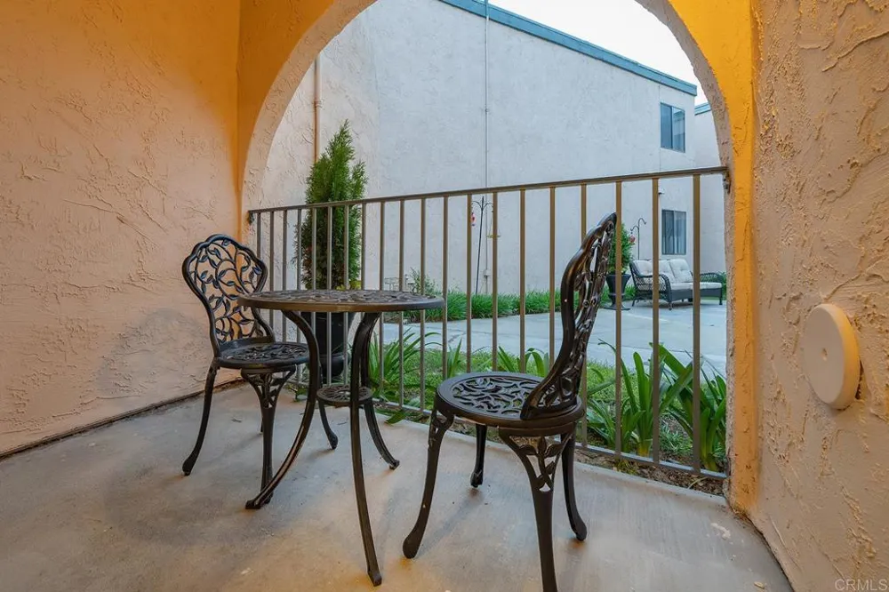 2136 Oceanside Boulevard Oceanside, CA 92054