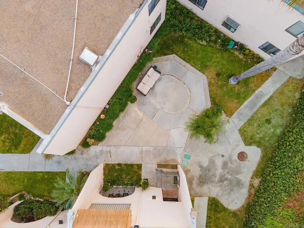 2136 Oceanside Boulevard Oceanside, CA 92054