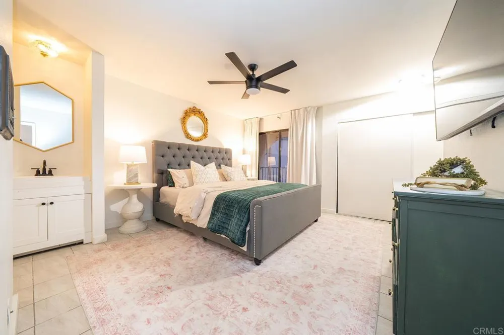 2136 Oceanside Boulevard Oceanside, CA 92054