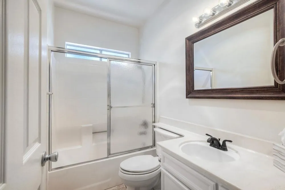 13834 Midland Rd Poway, CA 92064