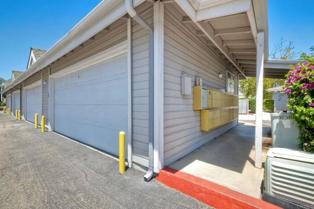 13834 Midland Rd Poway, CA 92064