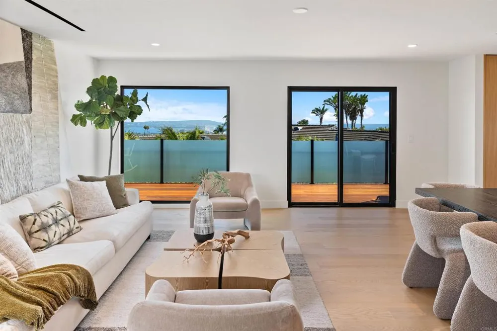 1553 Copa De Oro Drive La Jolla, CA 92037