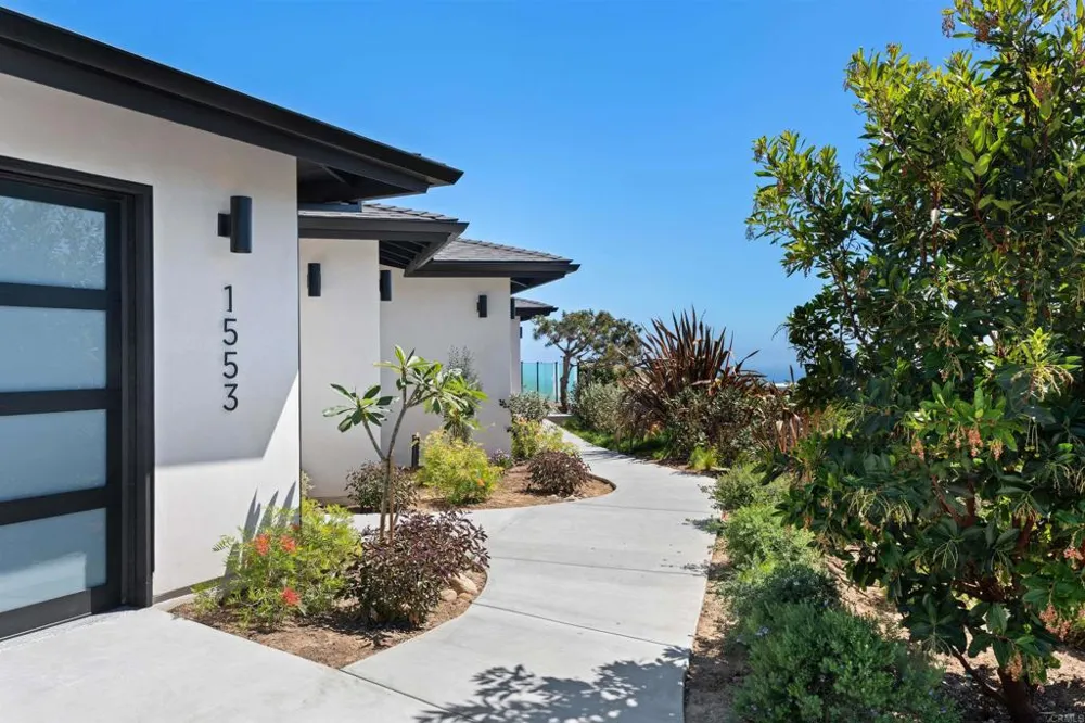 1553 Copa De Oro Drive La Jolla, CA 92037
