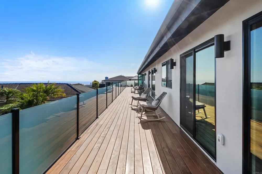 1553 Copa De Oro Drive La Jolla, CA 92037