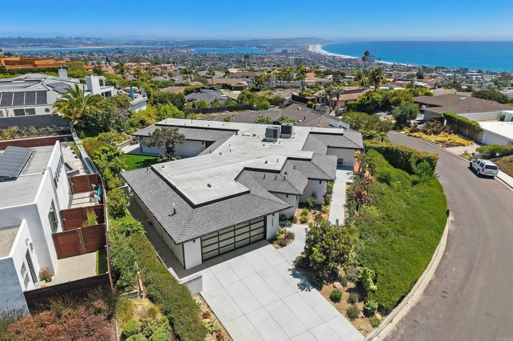 1553 Copa De Oro Drive La Jolla, CA 92037