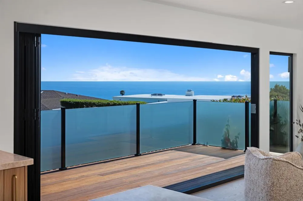 1553 Copa De Oro Drive La Jolla, CA 92037