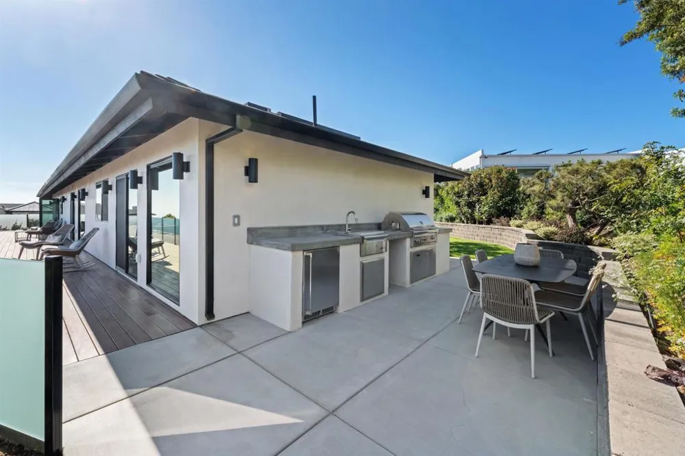 1553 Copa De Oro Drive La Jolla, CA 92037