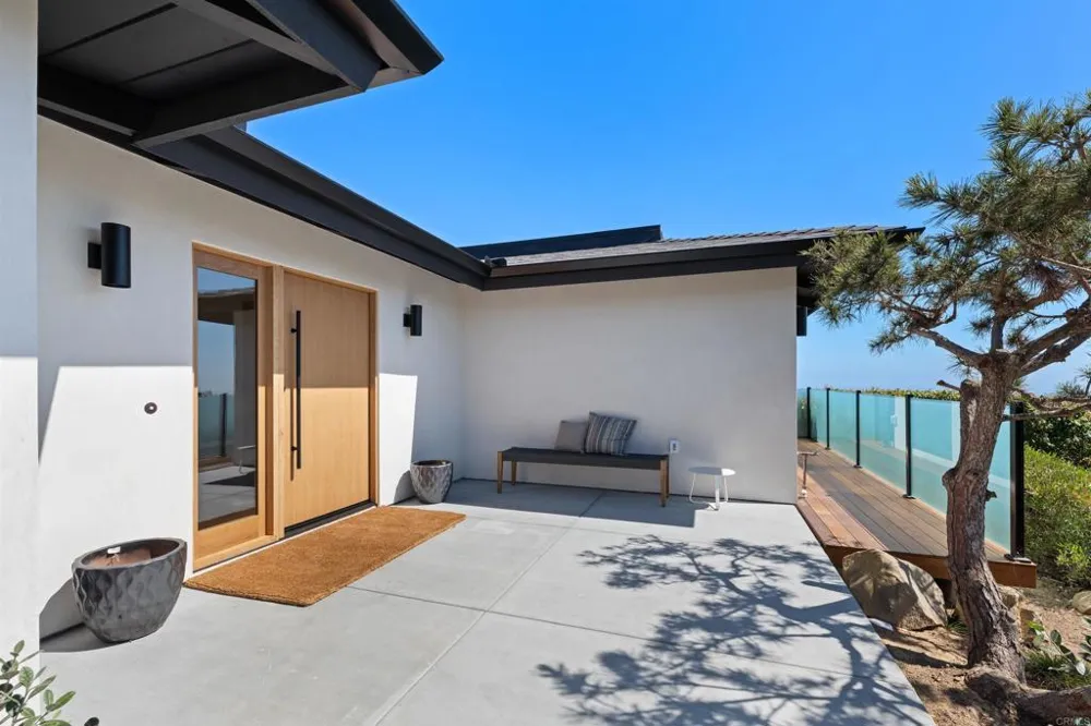 1553 Copa De Oro Drive La Jolla, CA 92037