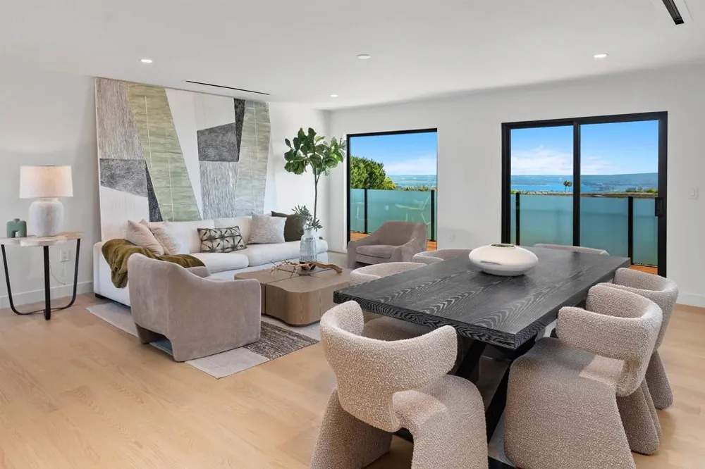 1553 Copa De Oro Drive La Jolla, CA 92037