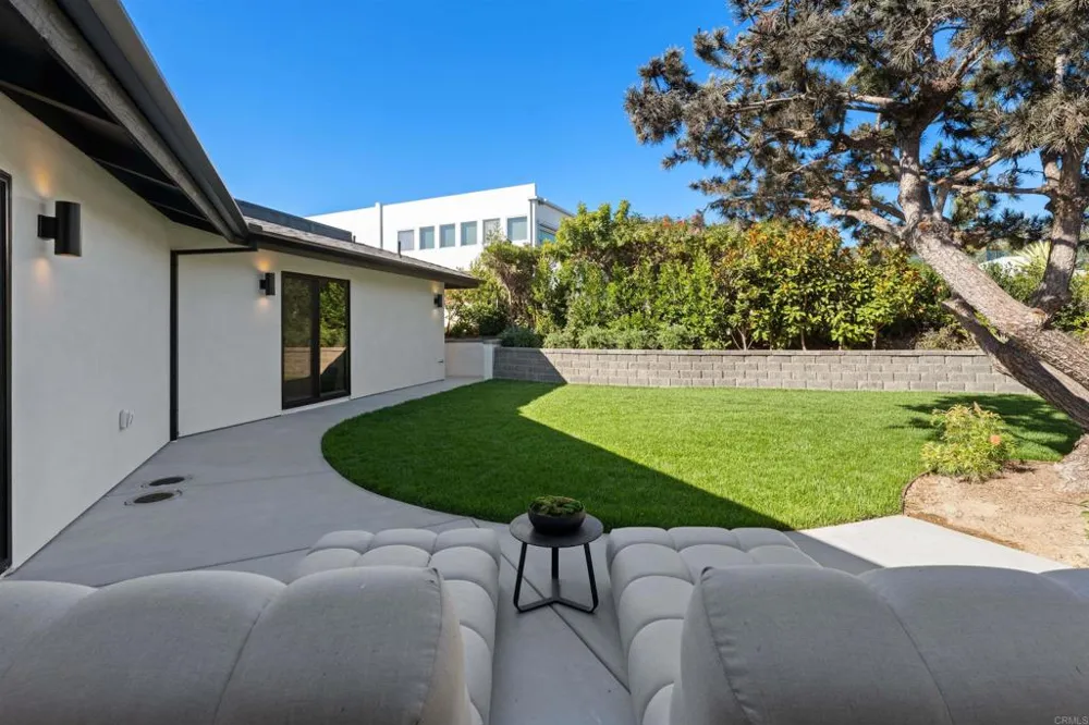 1553 Copa De Oro Drive La Jolla, CA 92037