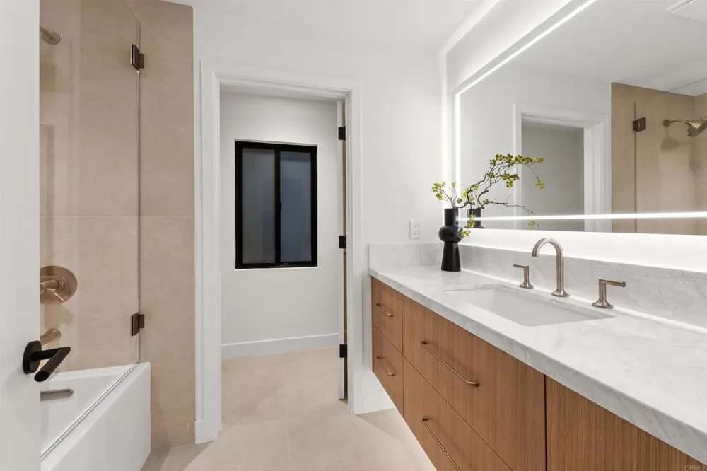 1553 Copa De Oro Drive La Jolla, CA 92037