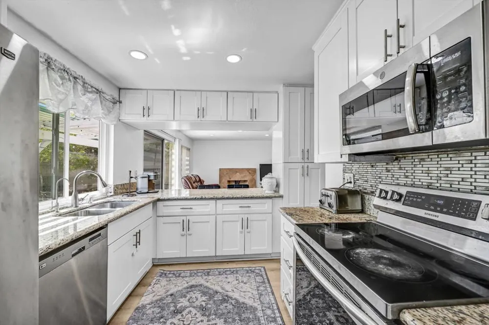 9378 Twin Mountain Circle San Diego, CA 92126