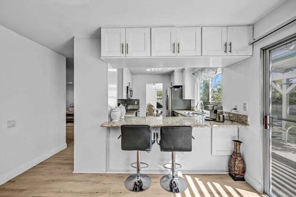 9378 Twin Mountain Circle San Diego, CA 92126