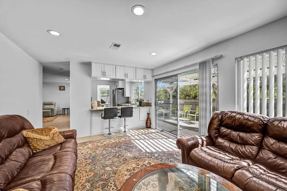 9378 Twin Mountain Circle San Diego, CA 92126