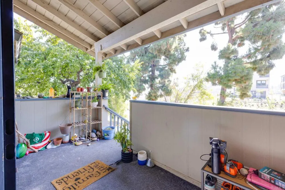 221 Stage Coach Road Oceanside, CA 92057