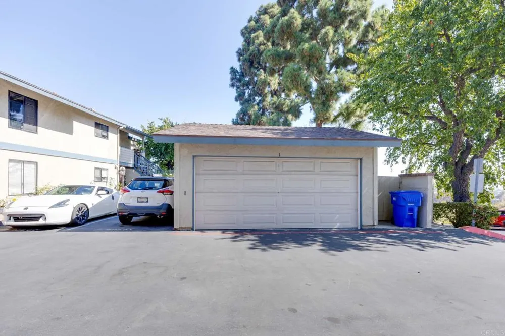 221 Stage Coach Road Oceanside, CA 92057
