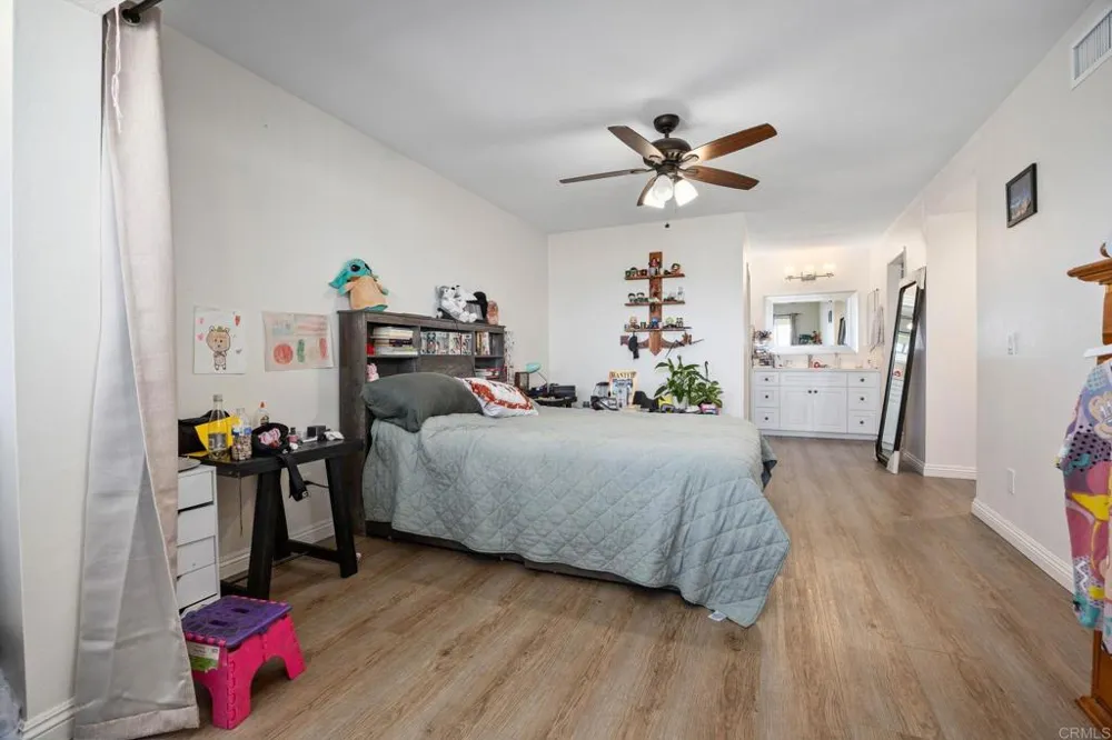 221 Stage Coach Road Oceanside, CA 92057