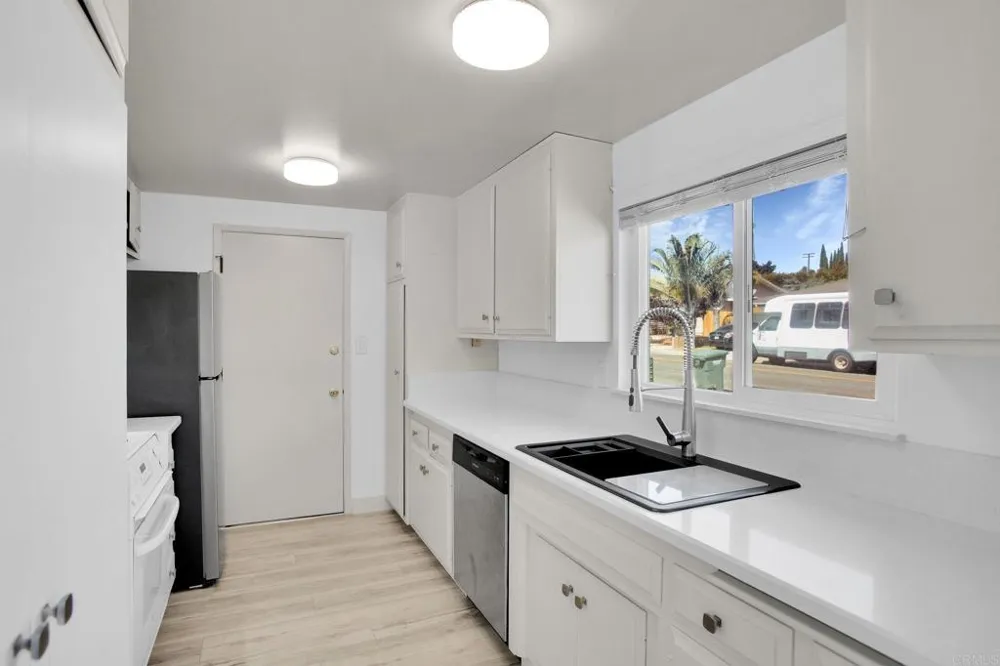 959 La Tierra Drive San Marcos, CA 92078