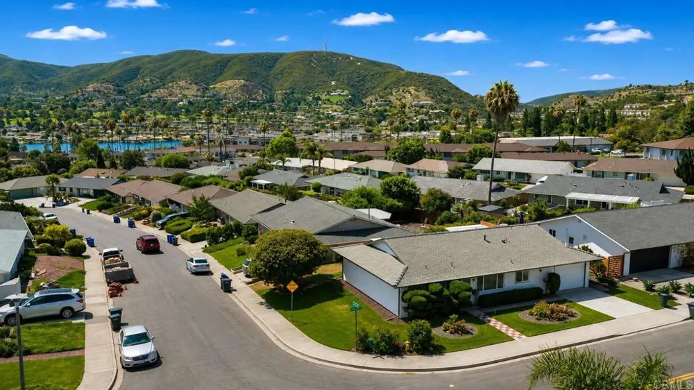 959 La Tierra Drive San Marcos, CA 92078