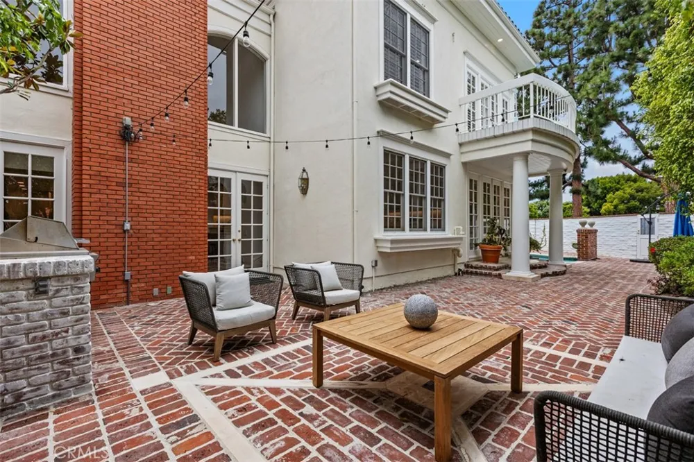 2 Belcourt Newport Beach, CA 92660