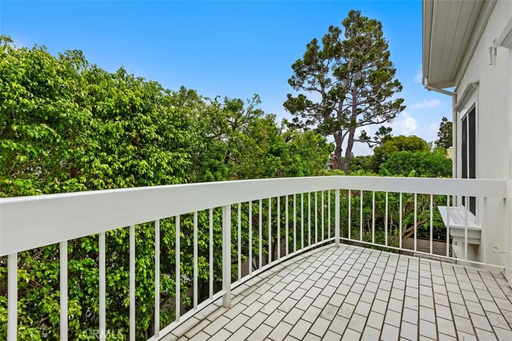 2 Belcourt Newport Beach, CA 92660