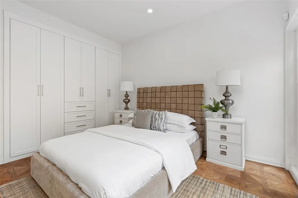 2 Belcourt Newport Beach, CA 92660