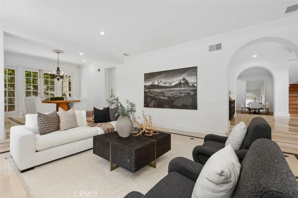 2 Belcourt Newport Beach, CA 92660