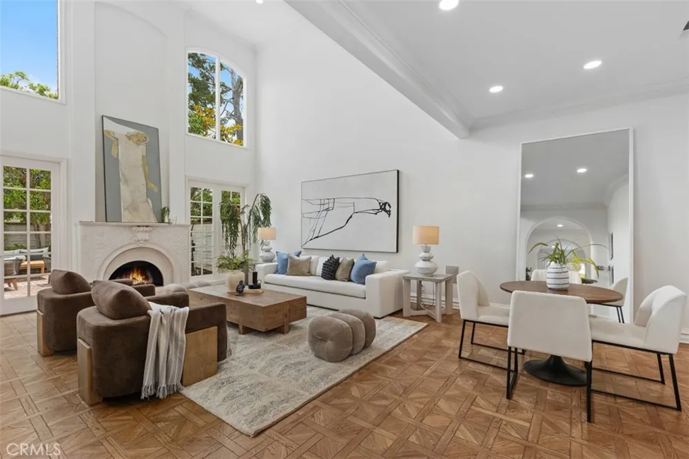 2 Belcourt Newport Beach, CA 92660
