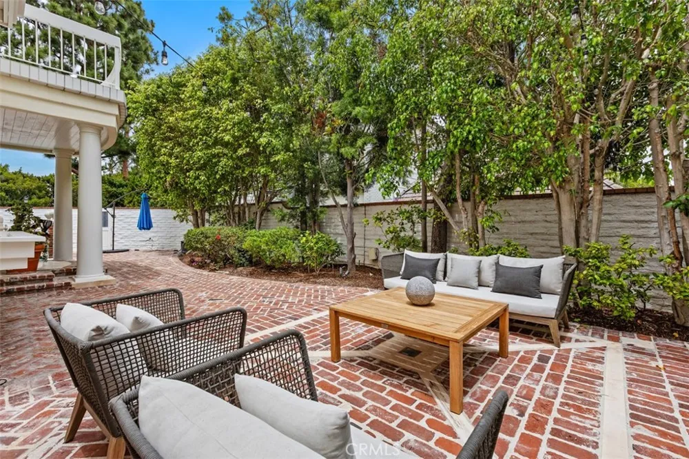 2 Belcourt Newport Beach, CA 92660