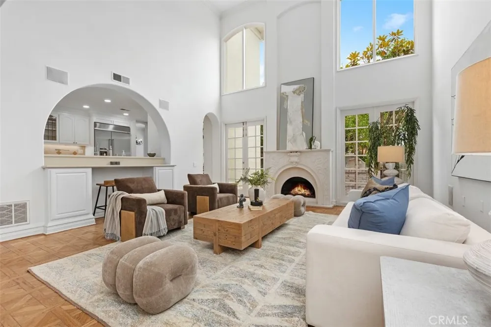 2 Belcourt Newport Beach, CA 92660