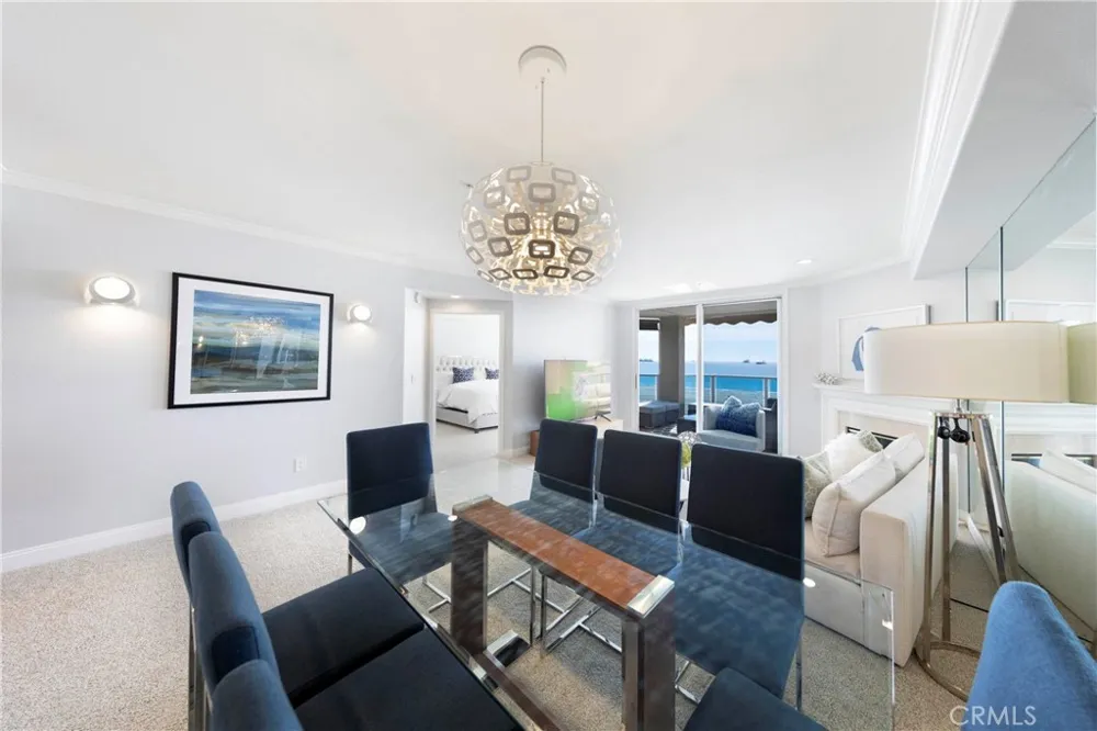 1500 E Ocean Boulevard #206 Long Beach, CA 90802