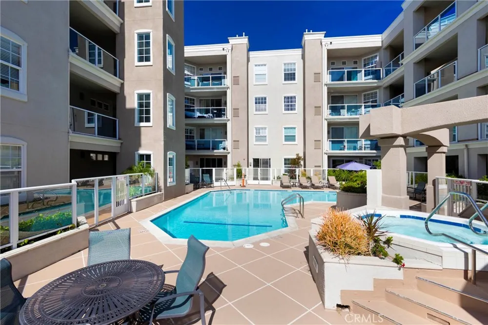 1500 E Ocean Boulevard #206 Long Beach, CA 90802