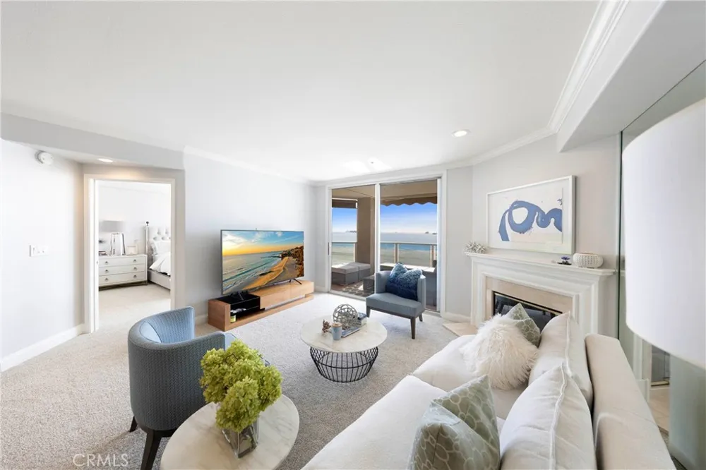 1500 E Ocean Boulevard #206 Long Beach, CA 90802